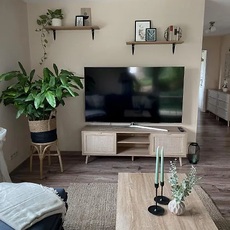 Schoene Mit Terrasse & Blick Ins Gruene