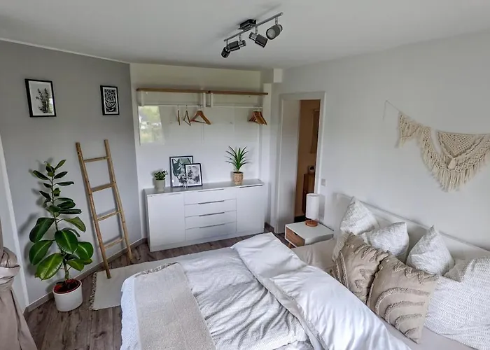 Schoene Mit Terrasse & Blick Ins Gruene *