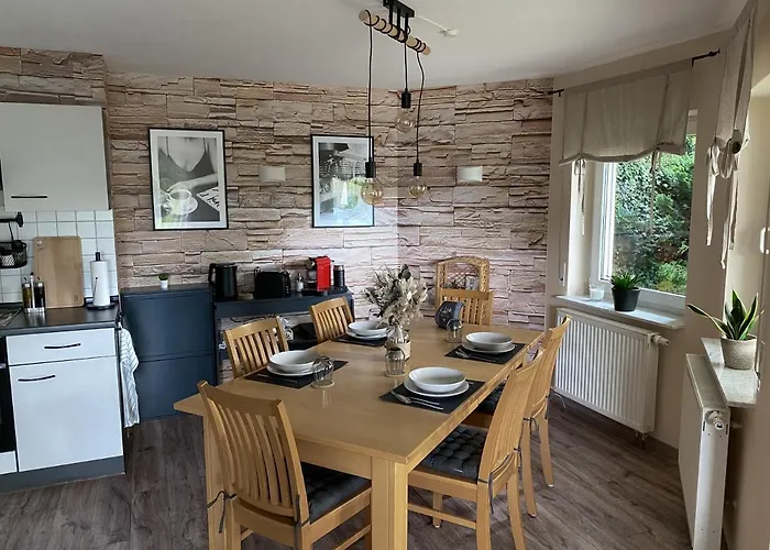 Schoene Mit Terrasse & Blick Ins Gruene